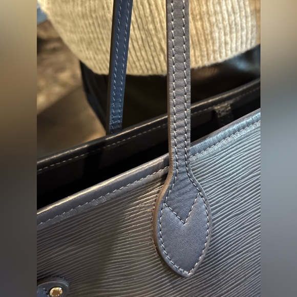 Louis Vuitton Neverfull MM in Indigo Epi Leather w/Zip Pouch - Rare Collectable - Picture 5 of 10